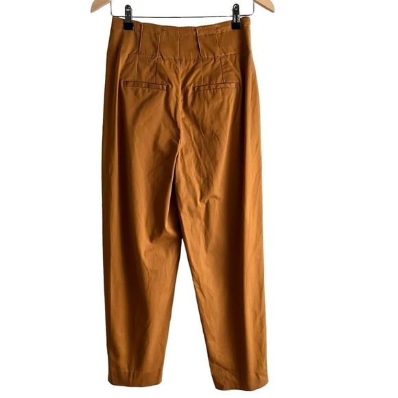 Banana Republic High-Rise Tapered Pleated Cropped Pant in Nutmeg Spice/Rust, 2 - Picture 7 of 10
